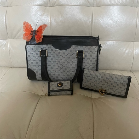 Gucci hand bag wallet and key holder Navy Blue Micro G. - Picture 2 of 14